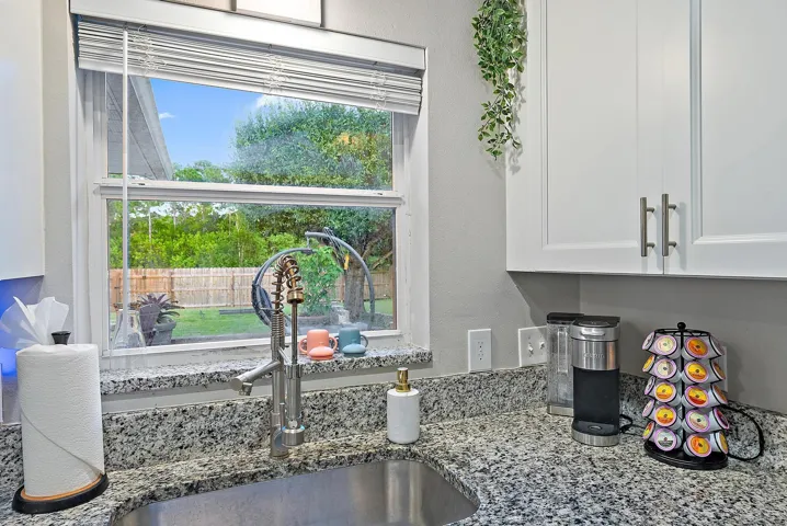 6445 NW Halibut St-29