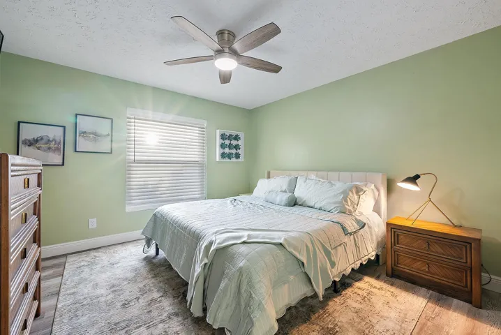 6445 NW Halibut St-13