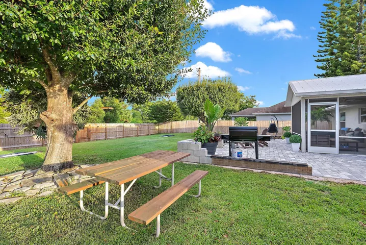 6445 NW Halibut St-9