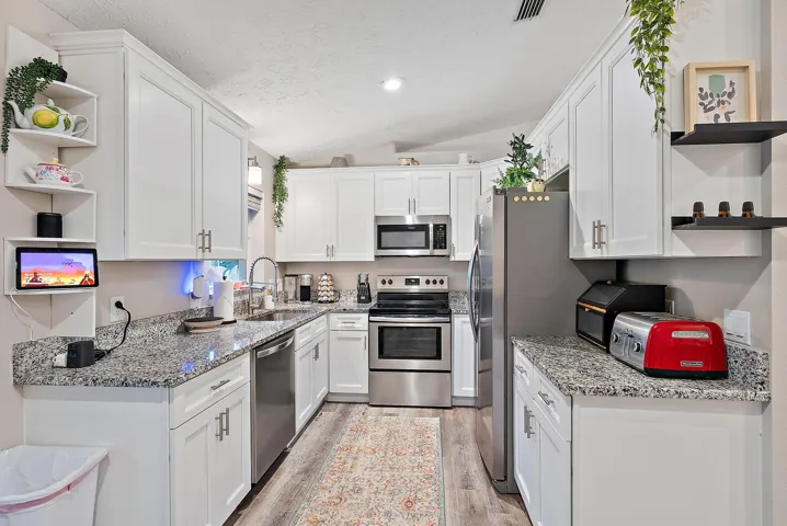 6445 NW Halibut St-28