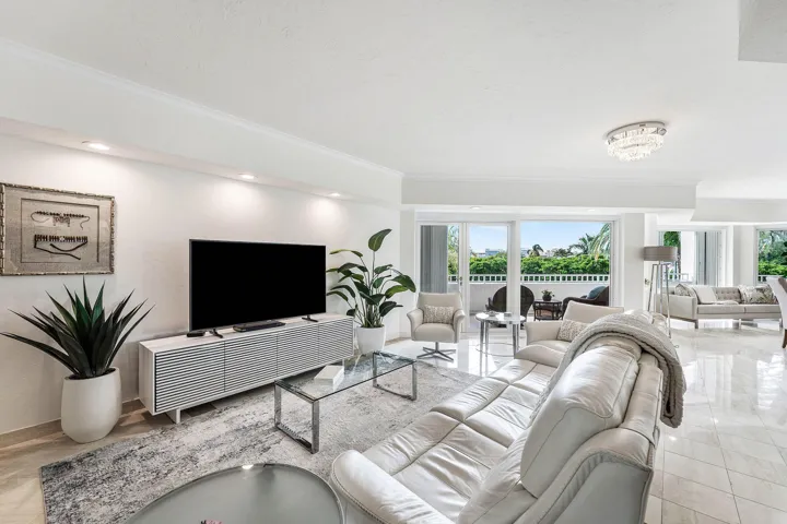 009-300Southeast5thAvenue-3170-BocaRaton