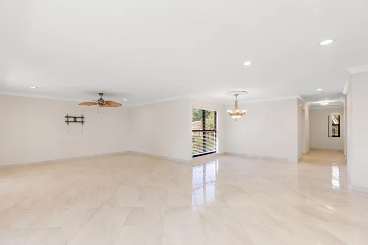Dining & family room