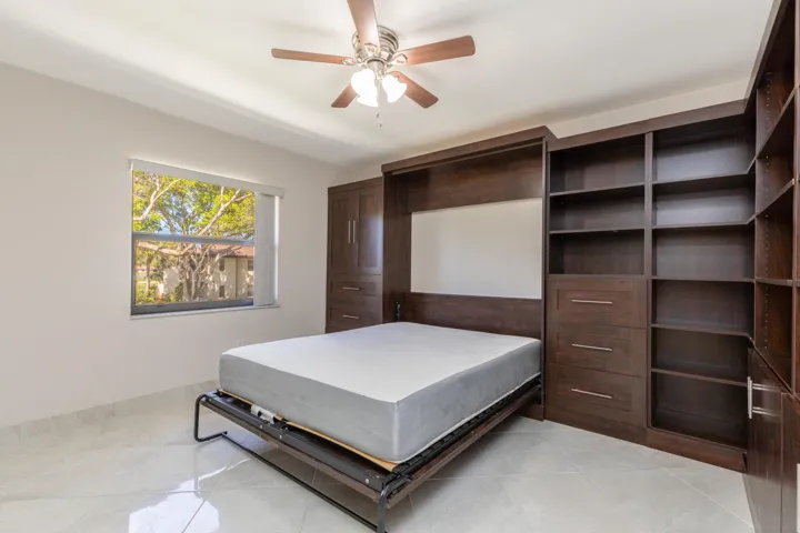 Queen bed