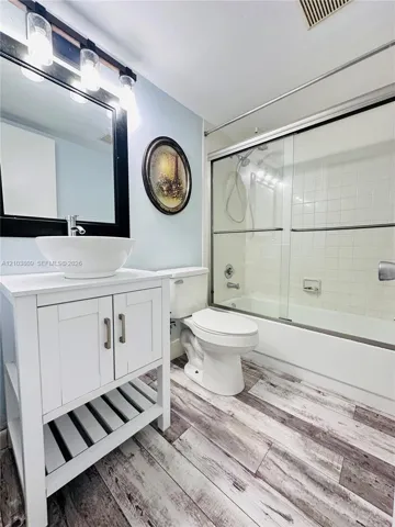 *Image may have virtual furnishings
