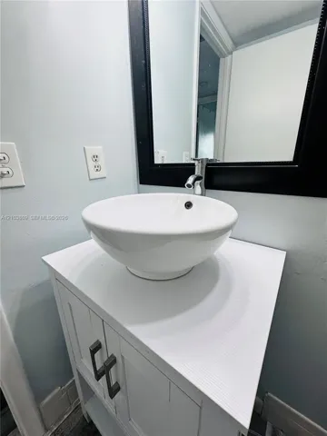 *Image may have virtual furnishings