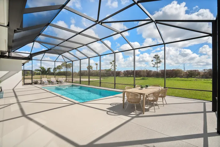 Callie model_14157 SW Belterra Drive _Lo