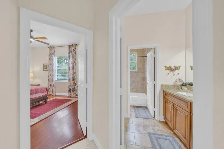 28 Guest Bedroom B (2)