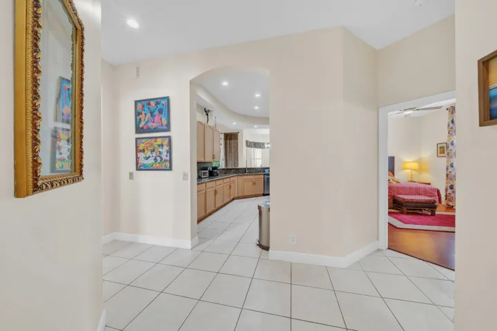 28 Guest Bedroom B (1)