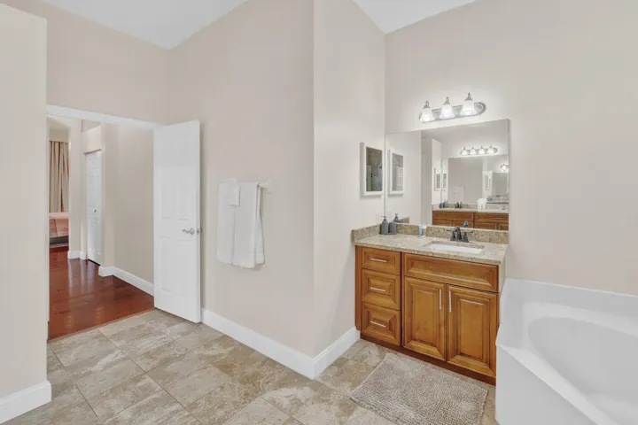 11 Primary Bath (5)