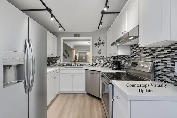 Virtually updated appliances and countertops