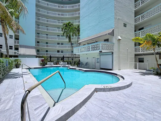 Heated Saltwater Pool