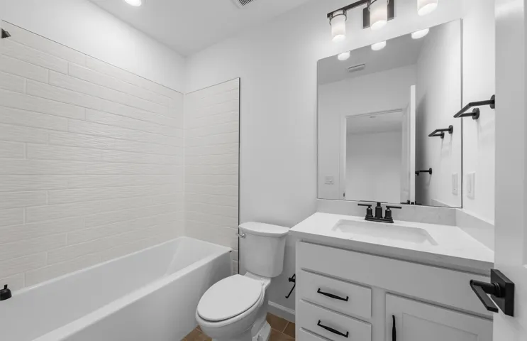 SWFL_DV_TER_47000_Whitestone_Bath 4