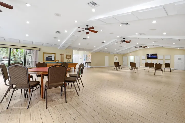Strathmore Gate West Clubhouse