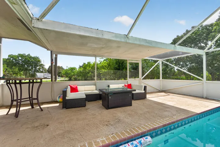 pool