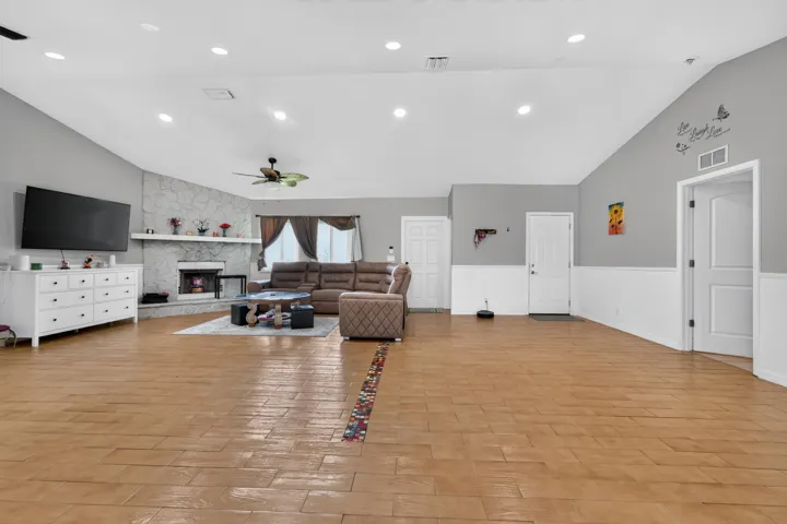 family/dinning room