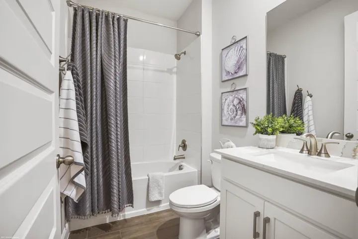 Guest bath with vanity and tub-shower