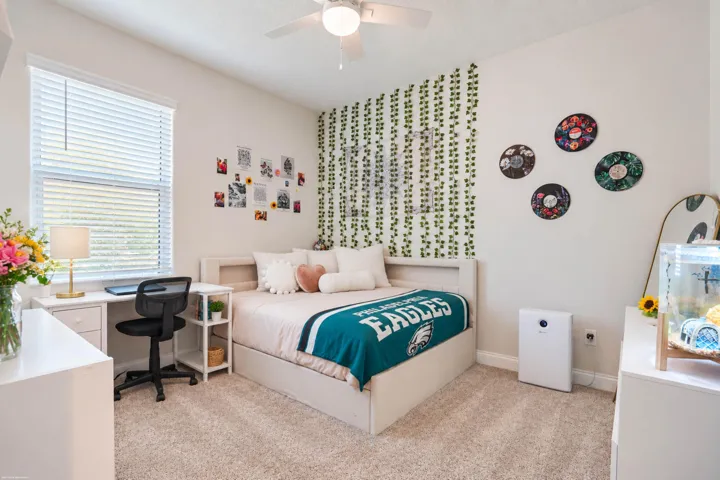 Guest bedroom