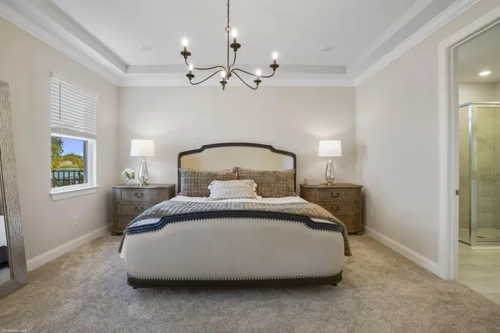 Primary suite, a sanctuary to begin the day in quiet