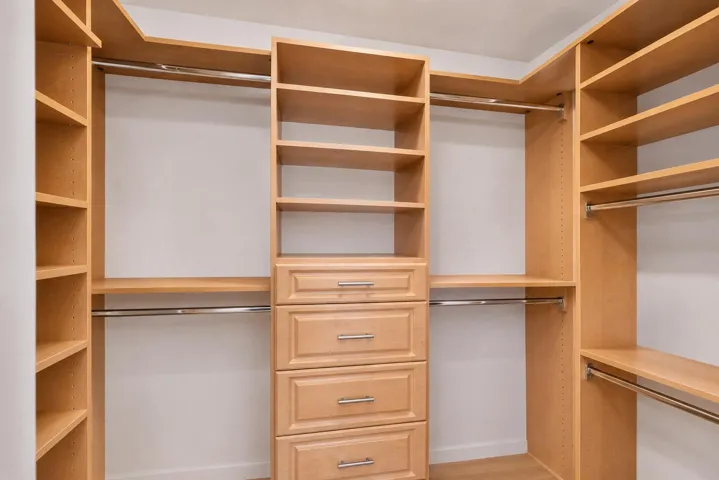 Custom Closets