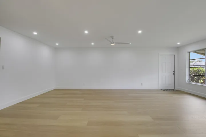 House 3 -31