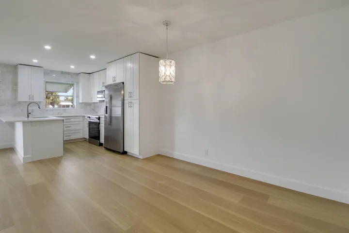 House 3 -30