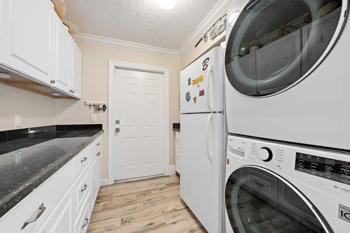 18779 SE River Ridge Rd-25