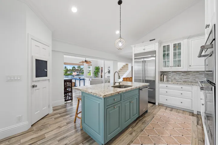 18779 SE River Ridge Rd-40