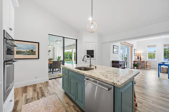 18779 SE River Ridge Rd-43