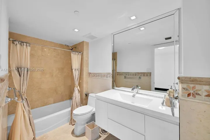 Second Bed Bathroom