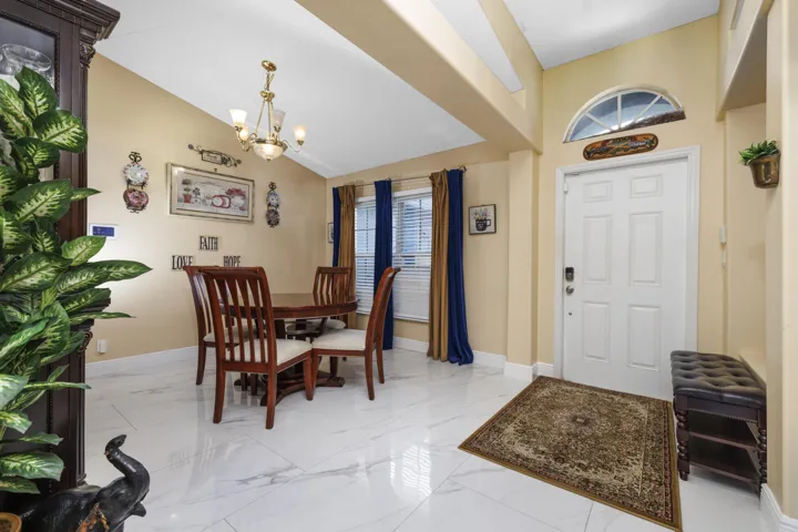 Formal Dinning Room