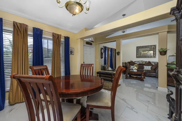 Formal Dinning Room