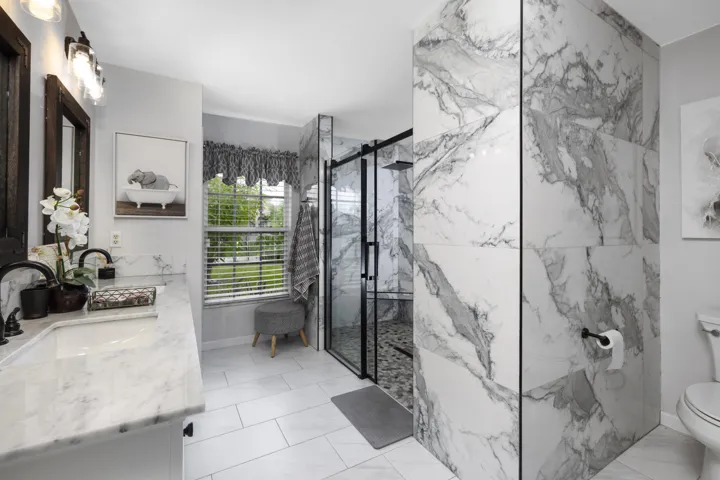 New Primary En-Suite Bath