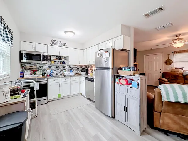 45 Queens Court-12