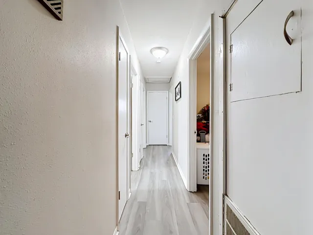 45 Queens Court-17