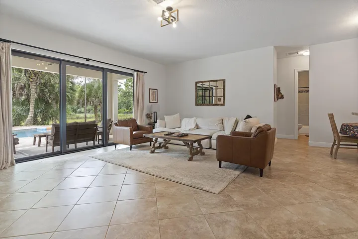 17226 72nd Rd N - #1404 - 248