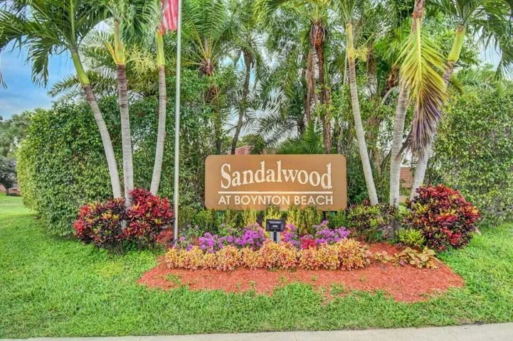 207 Live Oak - Sandalwood