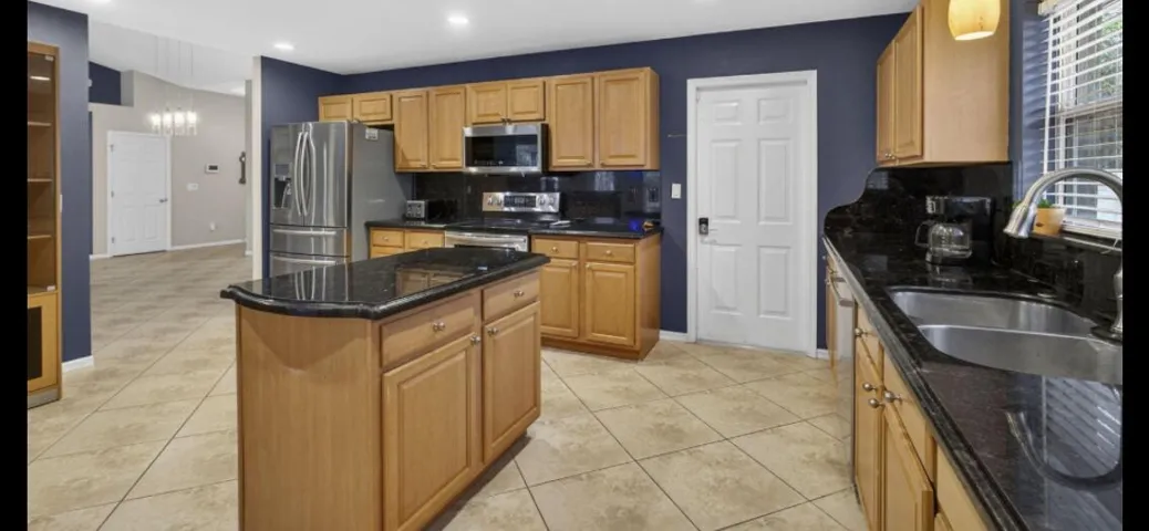 Kitchen 2