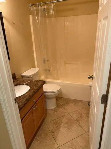 Hallway Bathroom 2