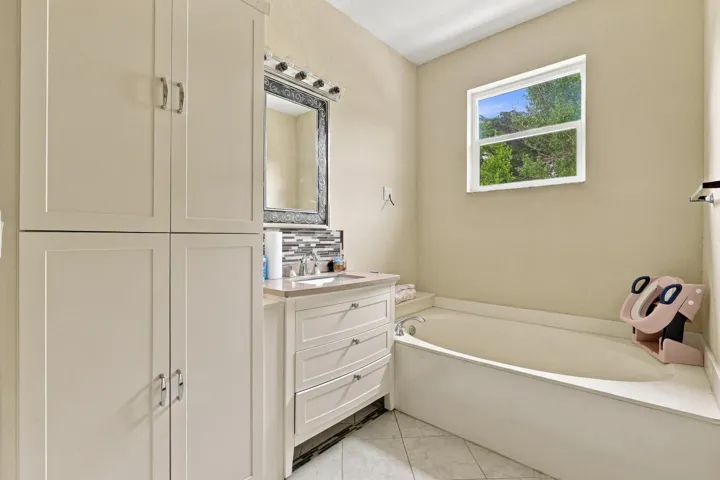 Primary Suite with Soaking Tub