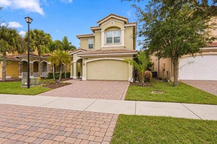 Front Exterior-Driveway