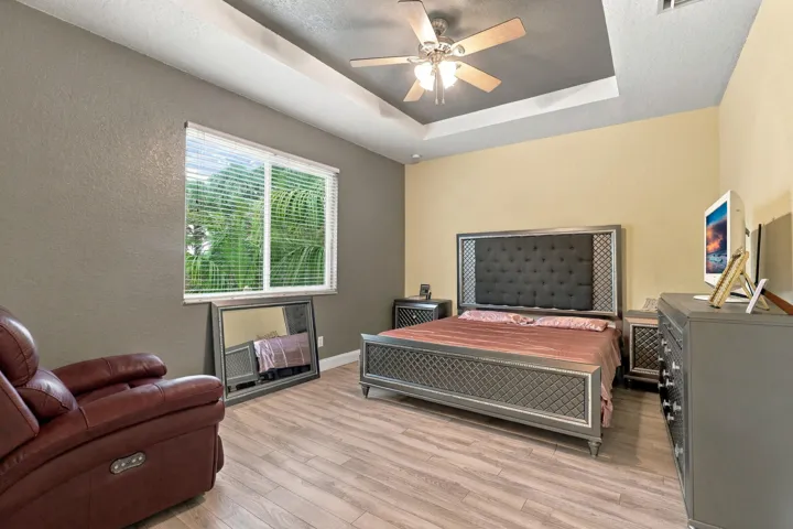 Primary Suite - Additional View