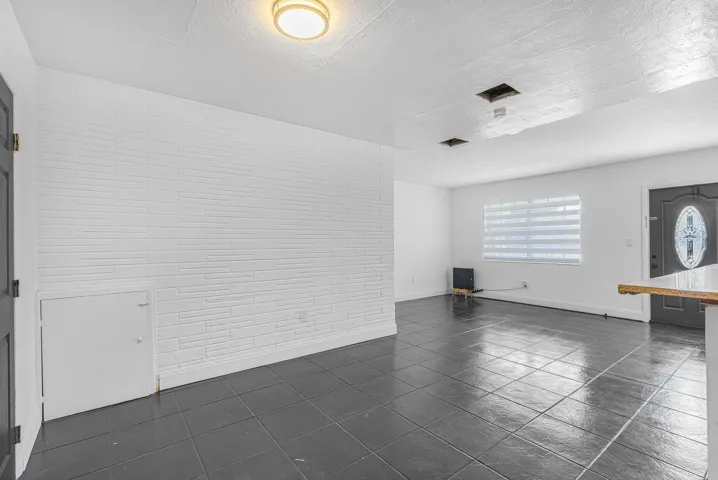 Dining room when vacant