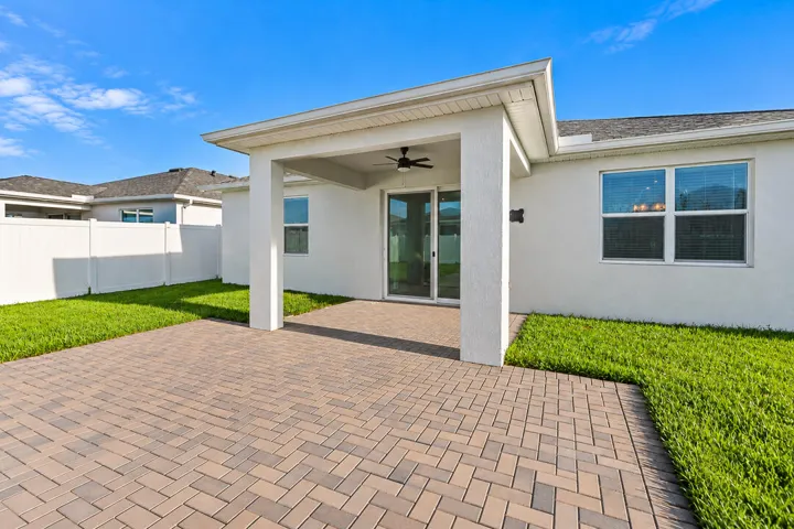 Extended pavers with lanai