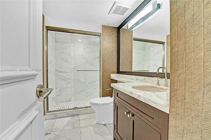 2ND FULL BATHROOM