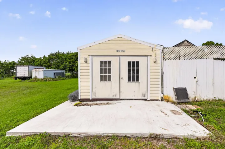 Detached Office Space