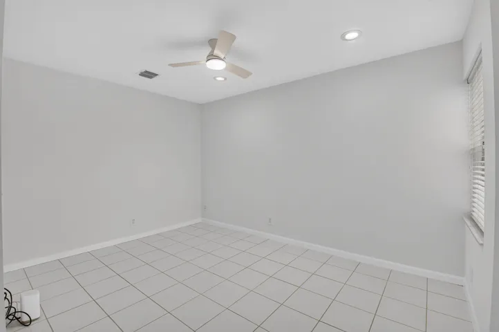Den