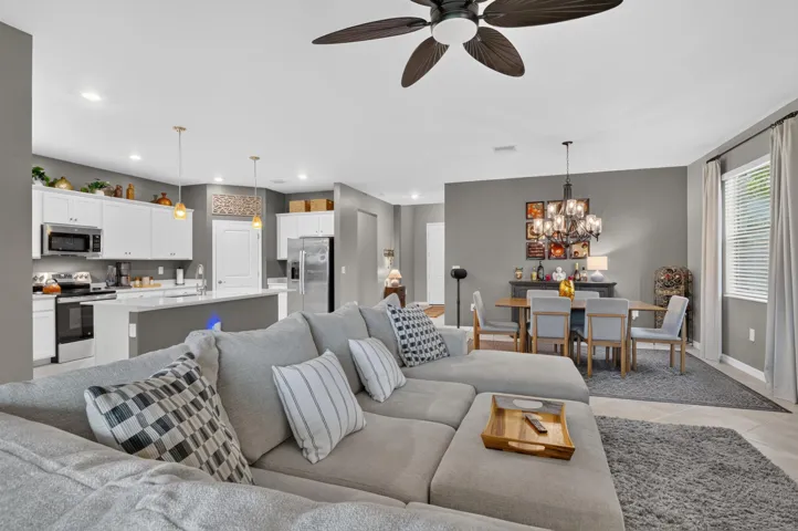 Living Room 6