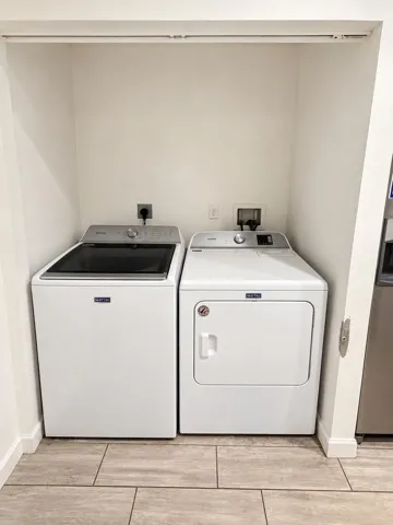 Washer & Dryer
