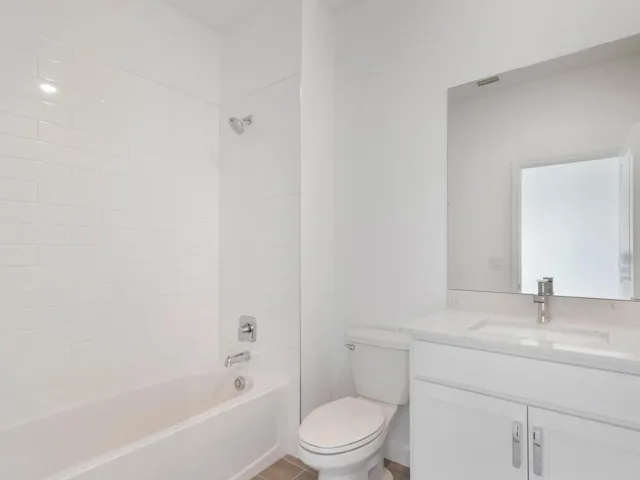 Bedroom 2 Bathroom