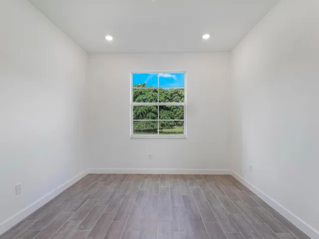 Guest Bedroom 1st Floor